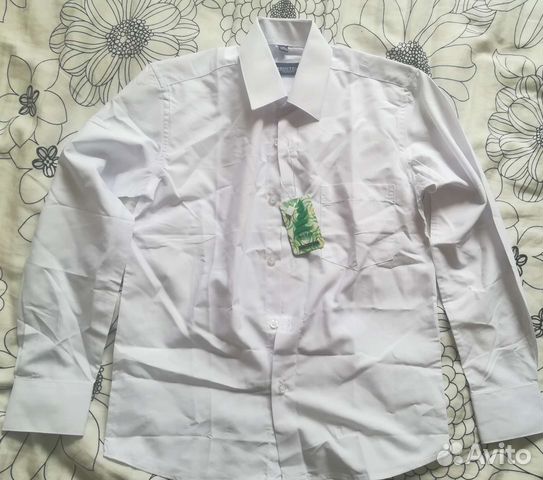Рубашка белая новая для мальчика
