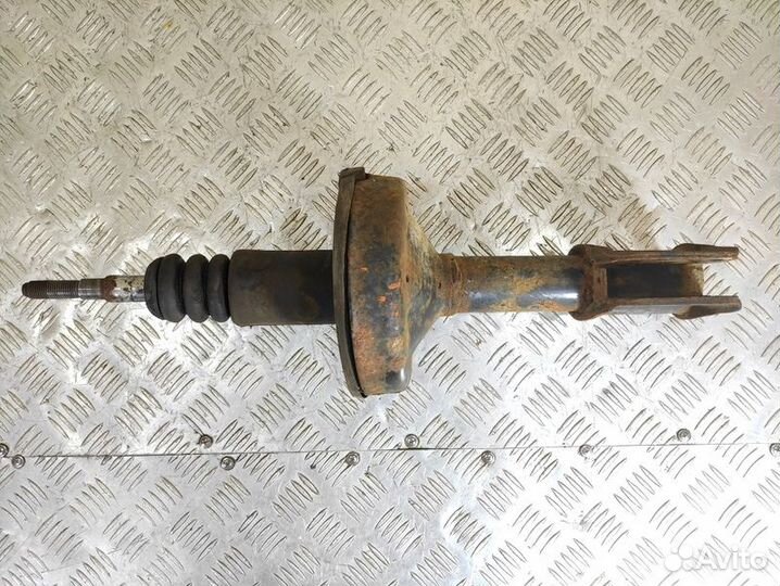 Амортизатор передний левый Renault Clio 1998-2008