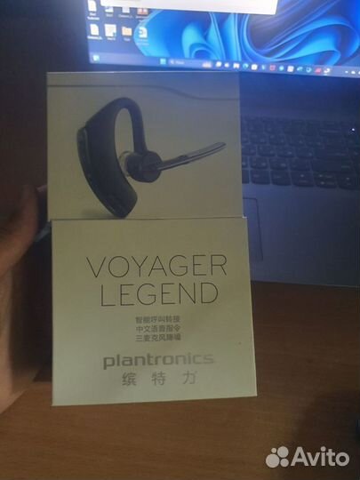 Блютуз гарнитура plantronics Voyager Legend