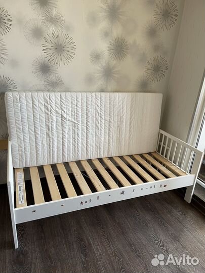 Детская кровать IKEA с матрасом