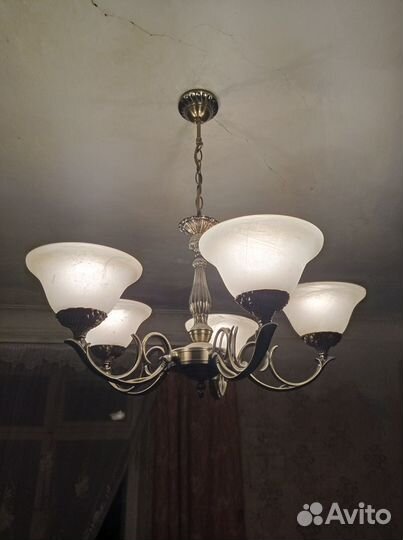 Люстра потолочная
