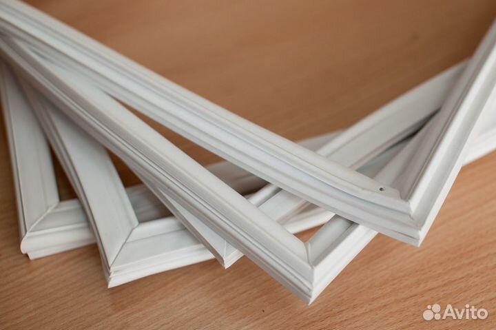 Уплотнитель для холодильника Атлант