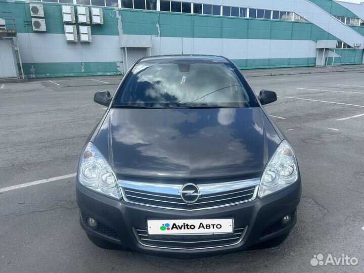 Opel Astra 1.6 МТ, 2011, 243 000 км