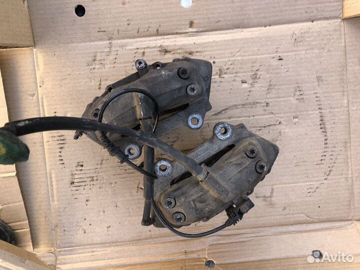 Суппорт передний мерседес е211 w211