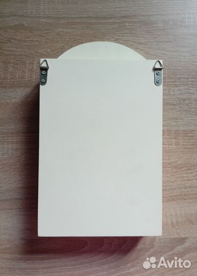 Ключница настенная деревянная