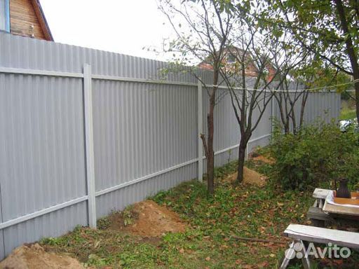 Заборы из профнастила