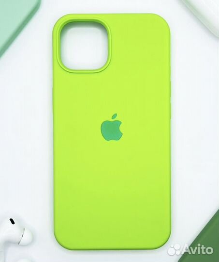 Чехол на iPhone 14