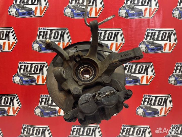 Ступица передняя левая Nissan X-Trail NT30 QR20DE