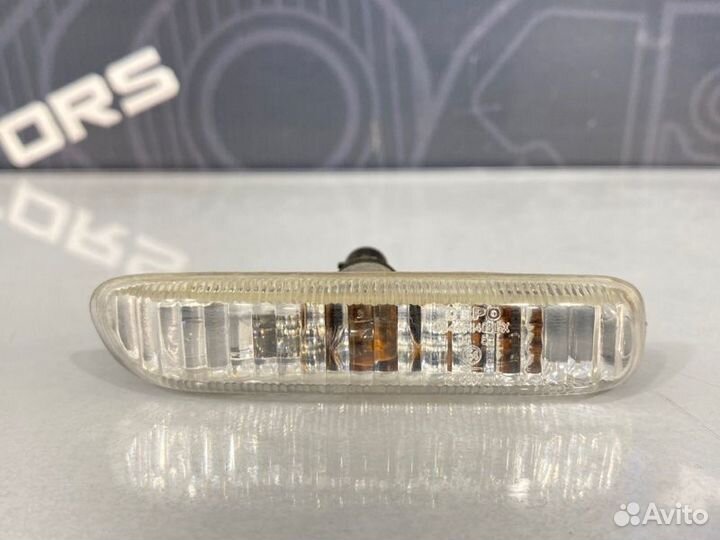 Повторитель в крыло Bmw 330I E46 M54B30 2000