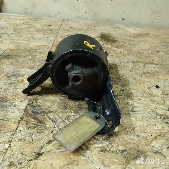 Подушка двигателя правая Mitsubishi Delica D5 CV5W