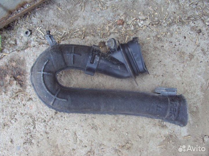 Патрубок воздушного фильтра Chevrolet Aveo T300