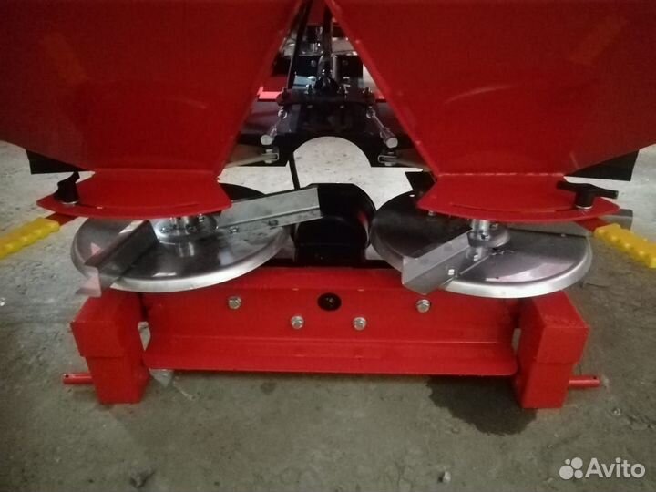 Разбрасыватель удобрений Agrohasat AHTC-1000, 2012