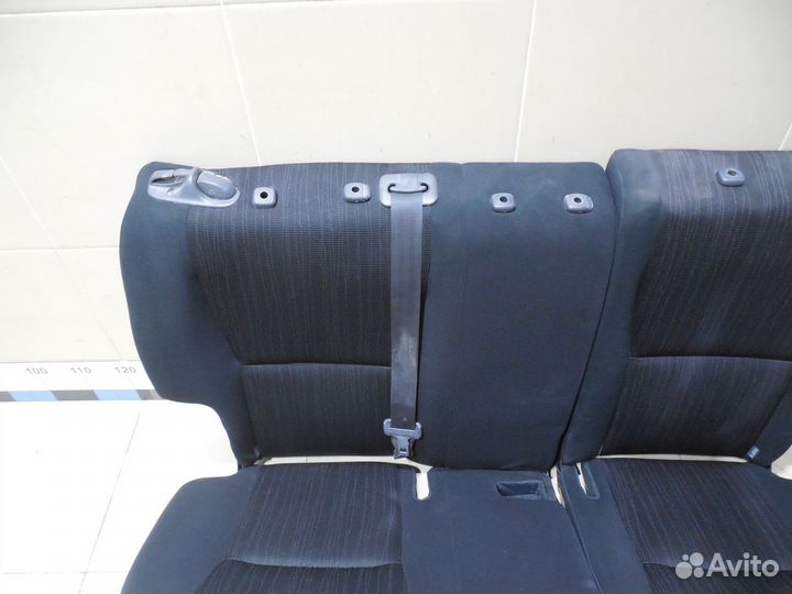Сиденье заднее Auris (E15) 2006-2012