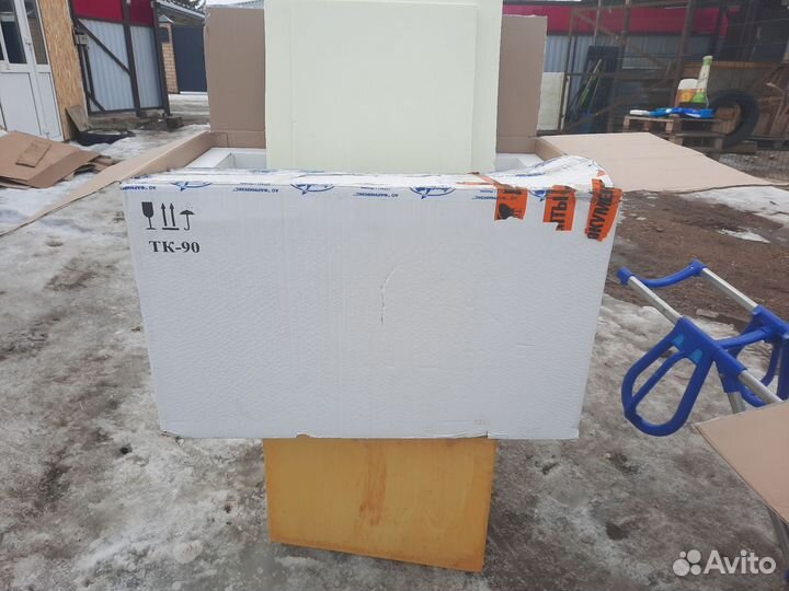 Термоконтейнер из пенопласта