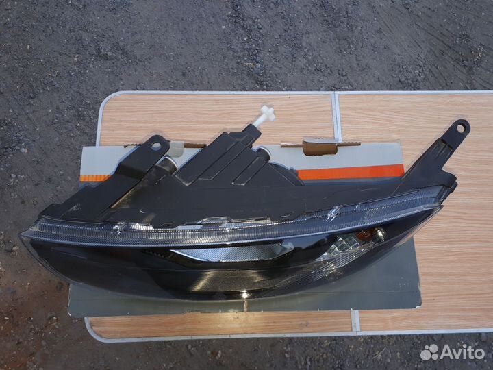 Фара на LADA granta