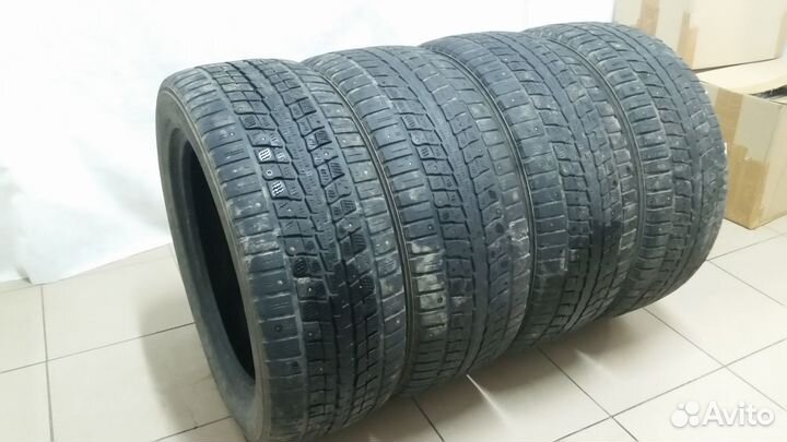 Dunlop SP Winter Ice 01 205/55 R16 94T