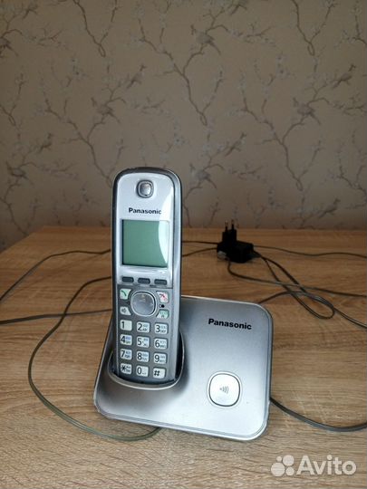 Радиотелефон Panasonic KX-TG6611RUM