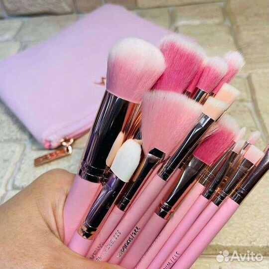 Кисти для макияжа