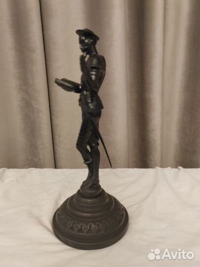 Статуэтка дон кихот