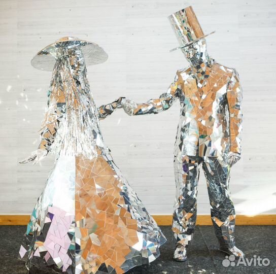 Аниматоры на праздник. Шоу зеркальных людей