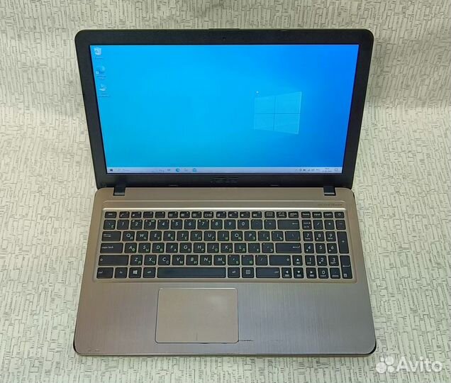 Ноутбук Asus Core i3-5005U, 2 ггц, 920M, SSD 256 G