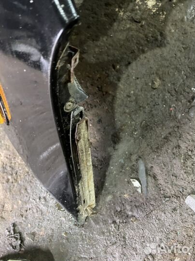 Мерседес w203 cl203 передний бампер под ремонт