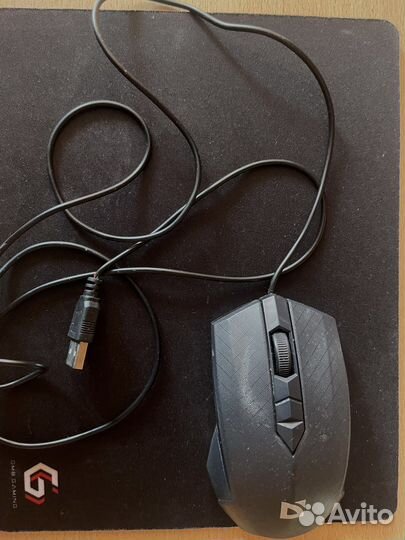 Компьютерная мышь с ковриком