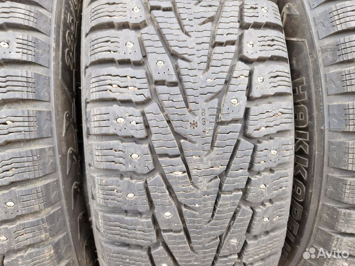 Nokian Tyres Hakkapeliitta 7 225/65 R17
