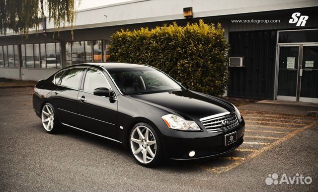 Лобовое стекло Инфинити М35 М45