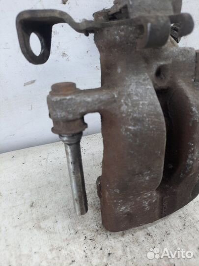 Суппорт тормозной задний правый Opel Astra хэтчбэк