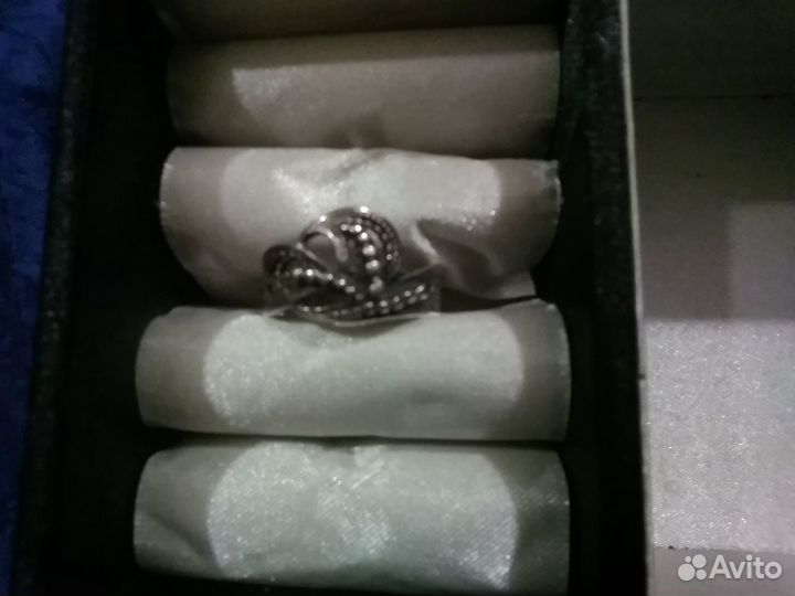 Серебряное кольцо