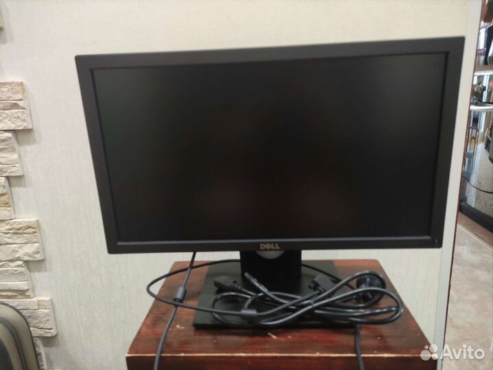 Монитор для компьютера Dell