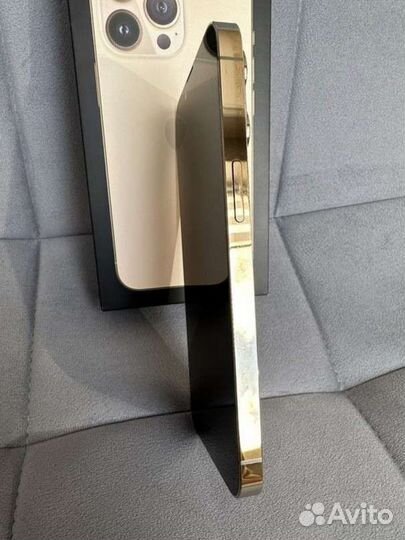 iPhone 13 pro 256 gold