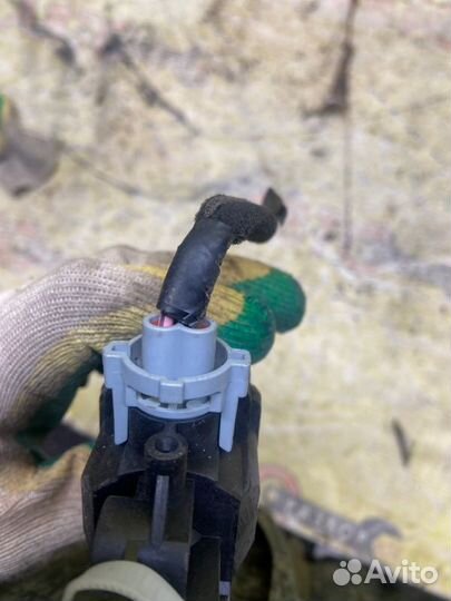 Мотор стеклоподъемника передний правый Kia