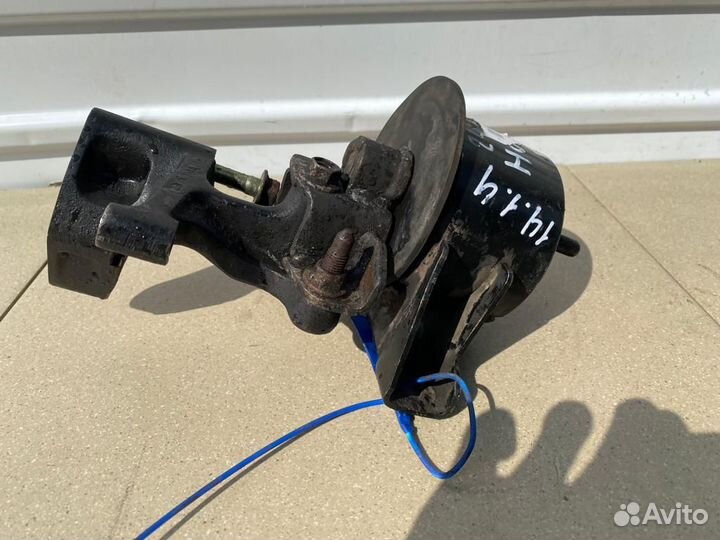 Кронштейн двигателя правый Nissan Primera P12