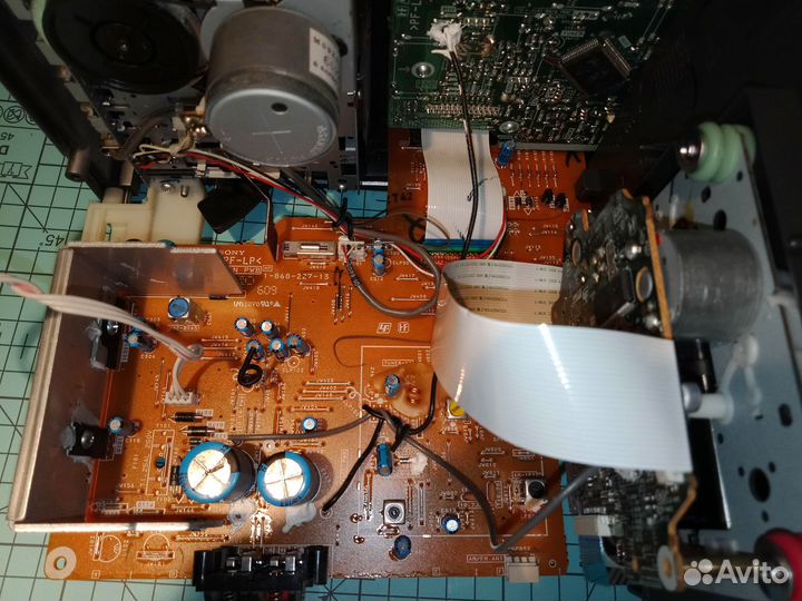 Музыкальный центр Sony CMT-EH10