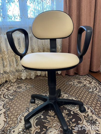 Компьютерное кресло