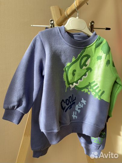 Спортивный костюм для ребенка кофта и штаны 90