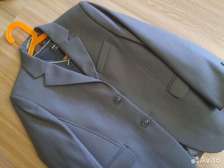 Пиджак школьный