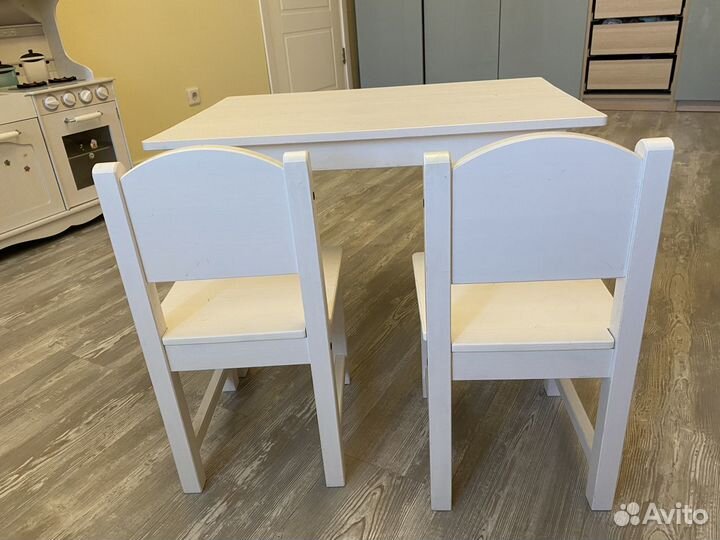 Sundvik Стол и стульчики детские икеа IKEA