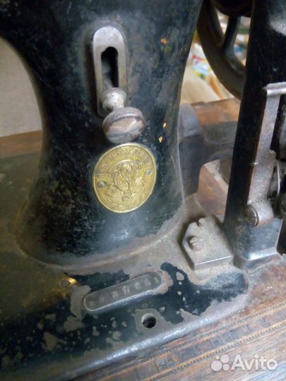 Швейная машина Singer