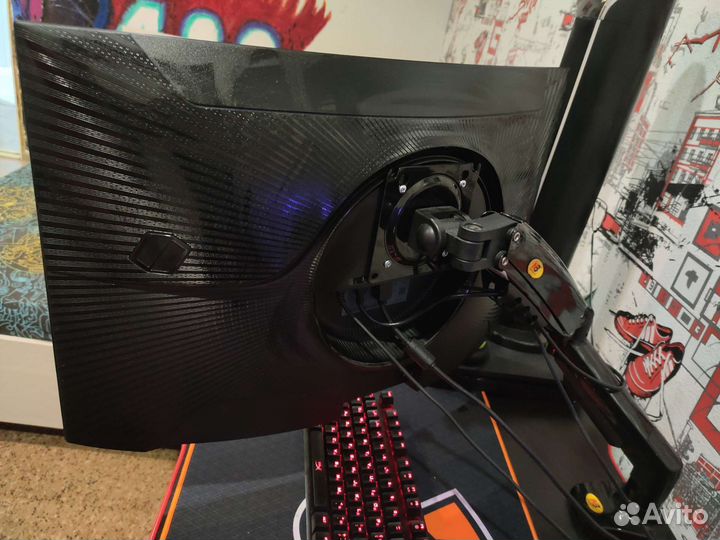 Монитор Samsung Odyssey G5 C27G55tqwi черный