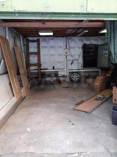 Гараж, > 30 м²