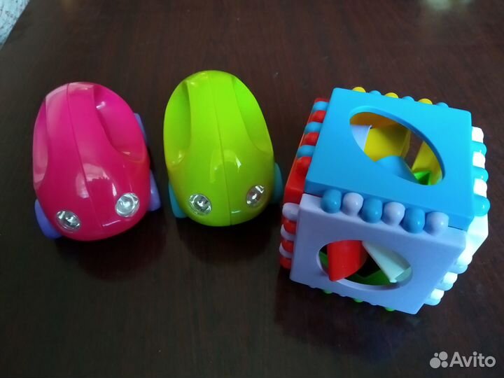 Детские игрушки до 2 лет