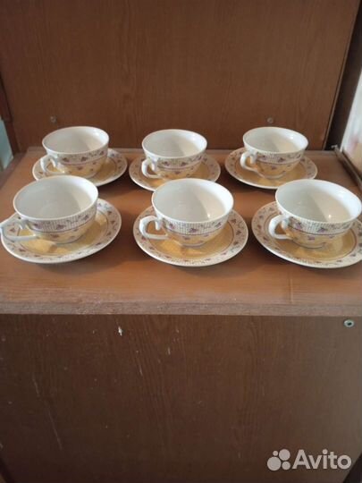 Столовый сервиз новый