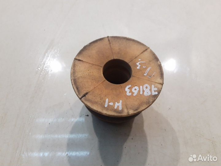 Отбойник стойки(задний правый) (Hyundai H-1 II)