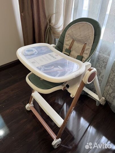 Стульчик для кормления happy baby berny v2