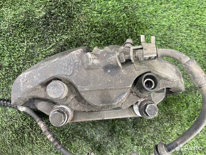 Суппорт тормозной передний левый Bmw 5Gt F07