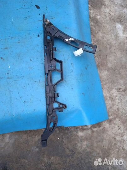 Кронштейн бампера Land Rover range rover sport L3