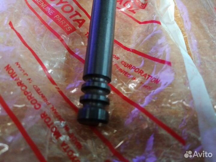 Впускной клапан Toyota 4-Runner Truck 2L 1983-1986